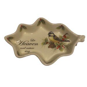Cracker‎ Barrel Holiday Garden Leaf-Shaped Ceramic Dish With Bird Holly Design